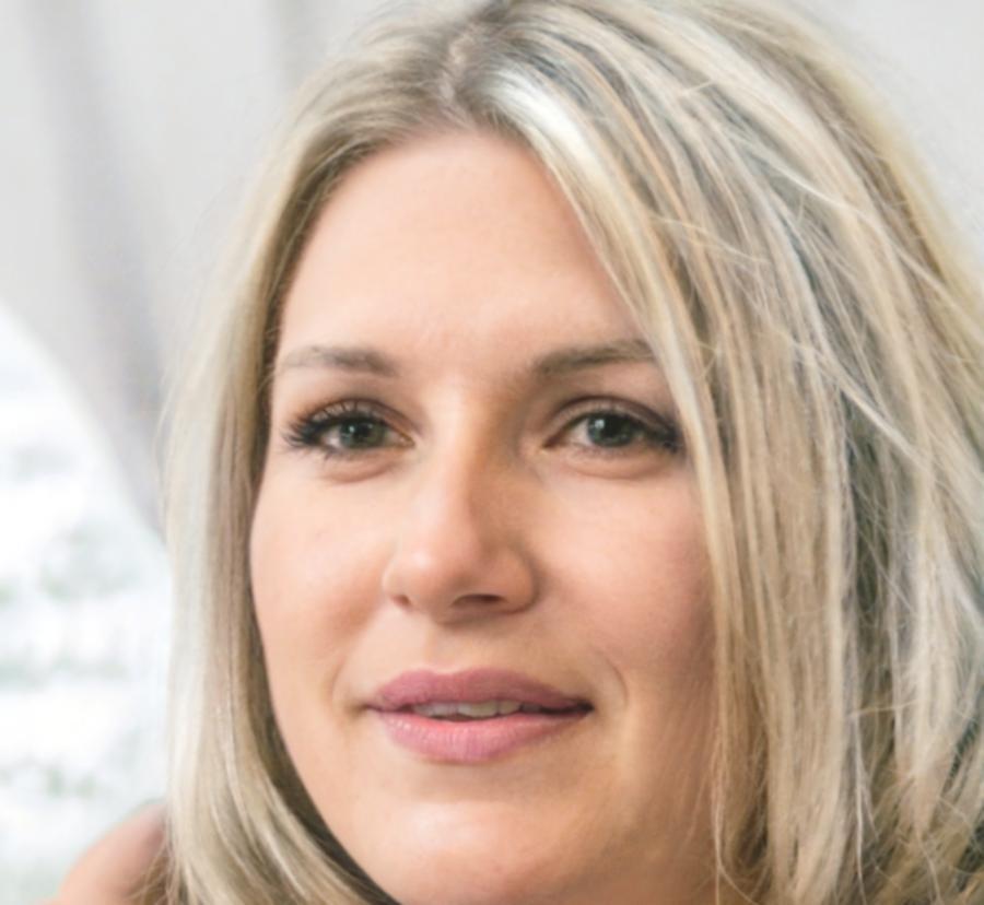 Finanzberaterin Dr. Sofie Brenner